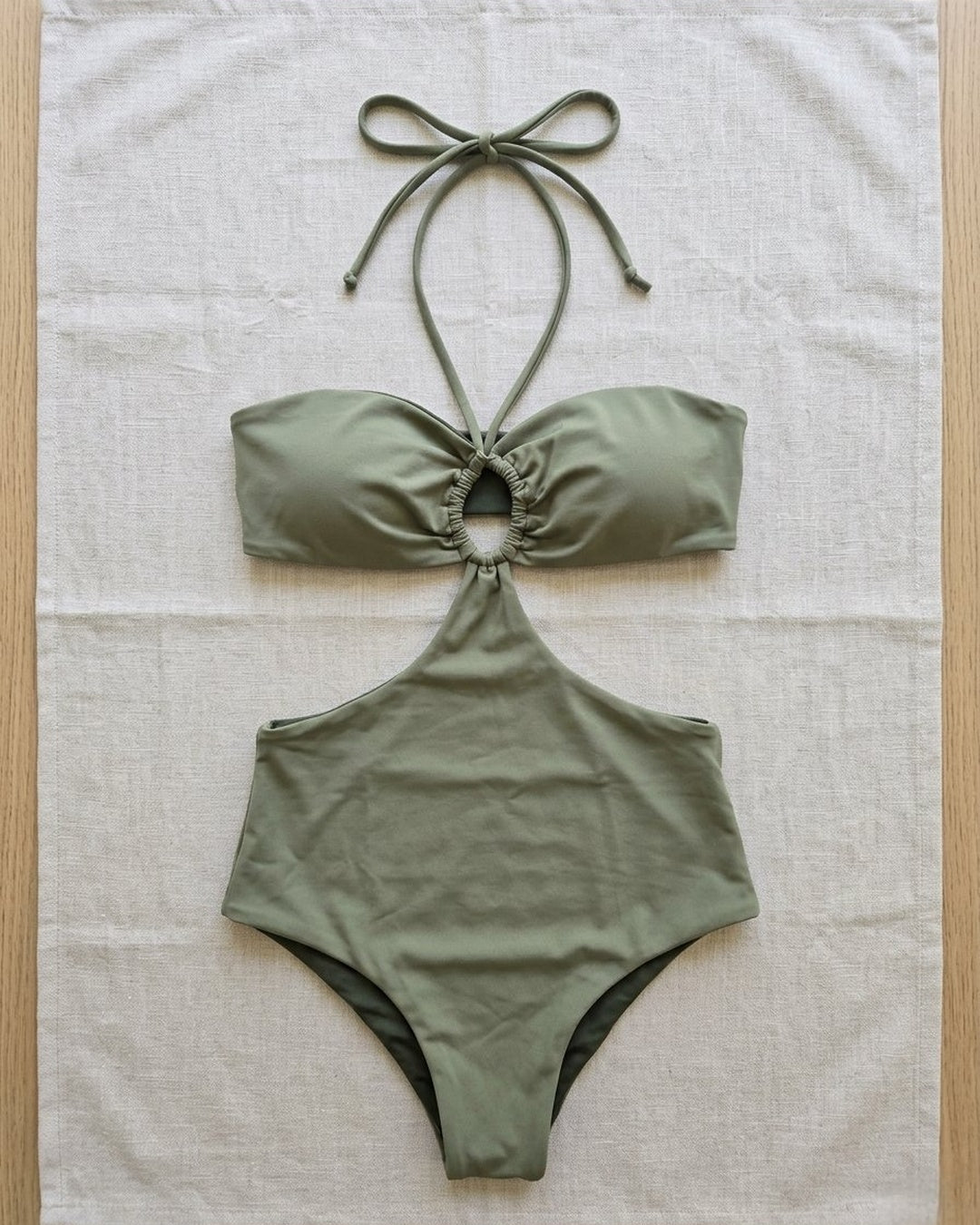 Traje de Baño Entero Monokini Cut-Out con Detalle Cruzado | Cut-Out Monokini One Piece Swimsuit